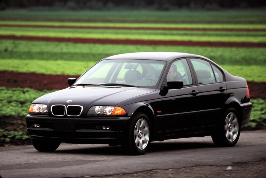  BMW 325Xi Sedan (E46) 2000 года  (NA) (фото 3 из 5)